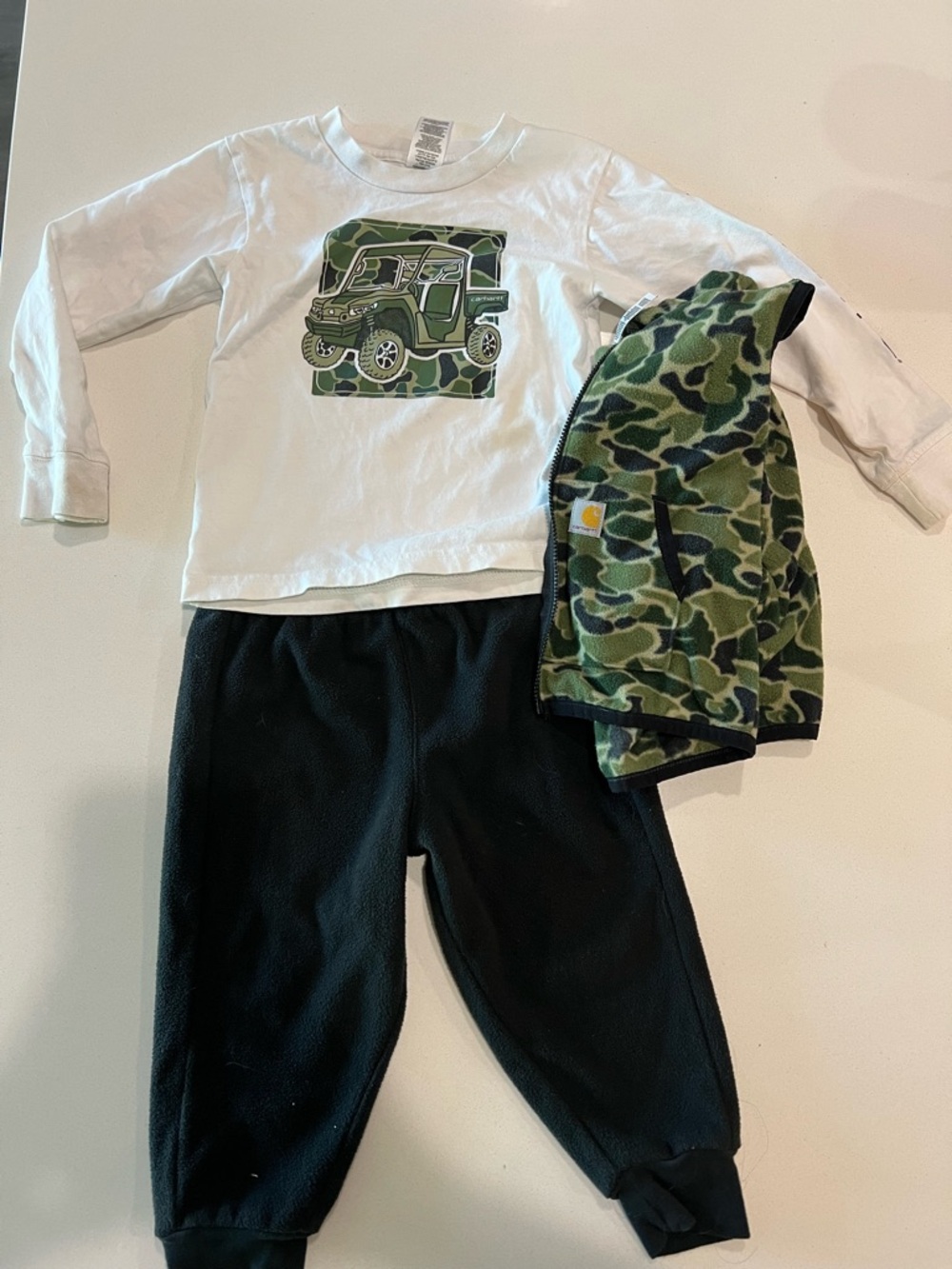 Carhartt Black & Camo Fleece Set with Vest